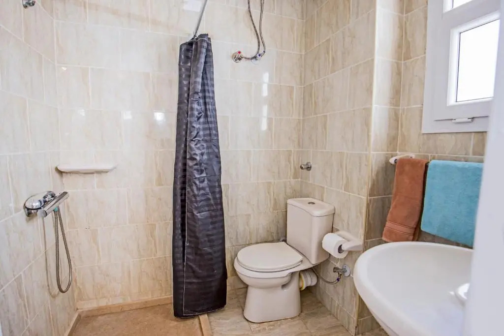 Pool View Near El Gouna With Top Floor Balcony & Kitchen - 2 x Large Pools - European Standards - Tiba Resort C34