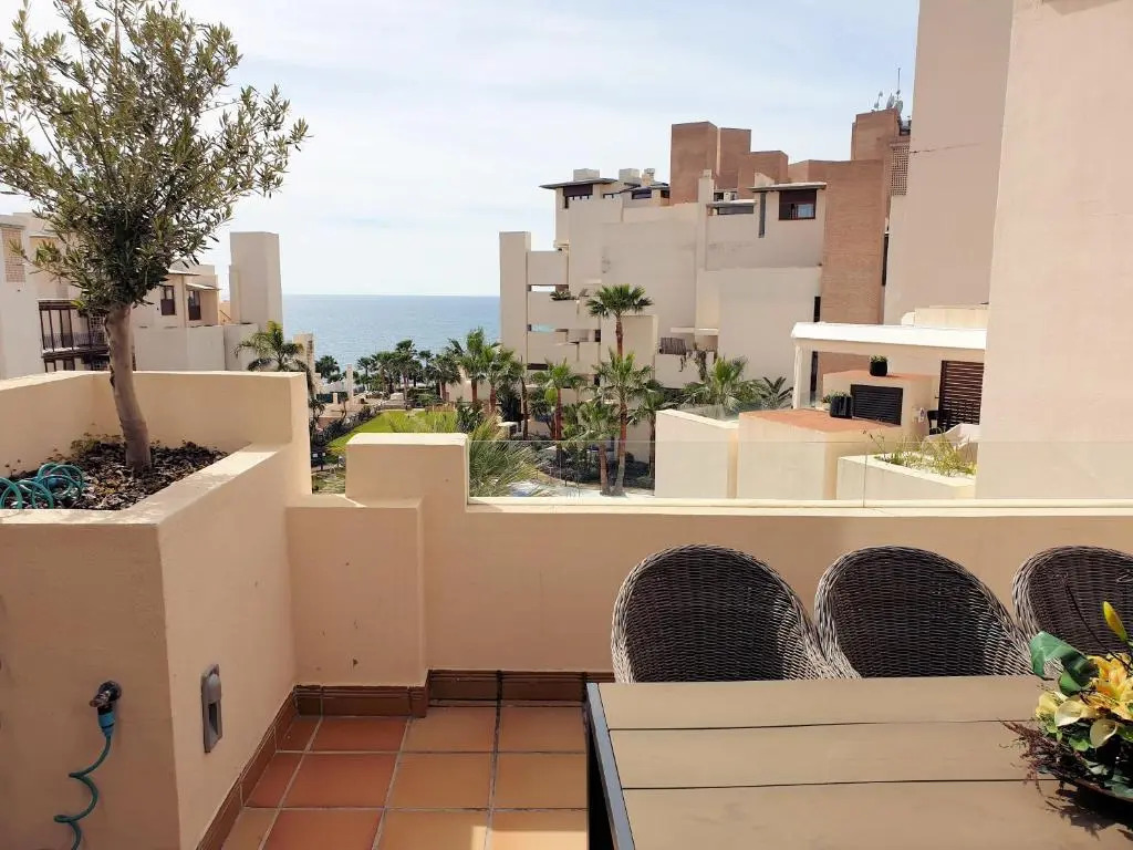 Beach Front Penthouse with Own Pool. BP8B