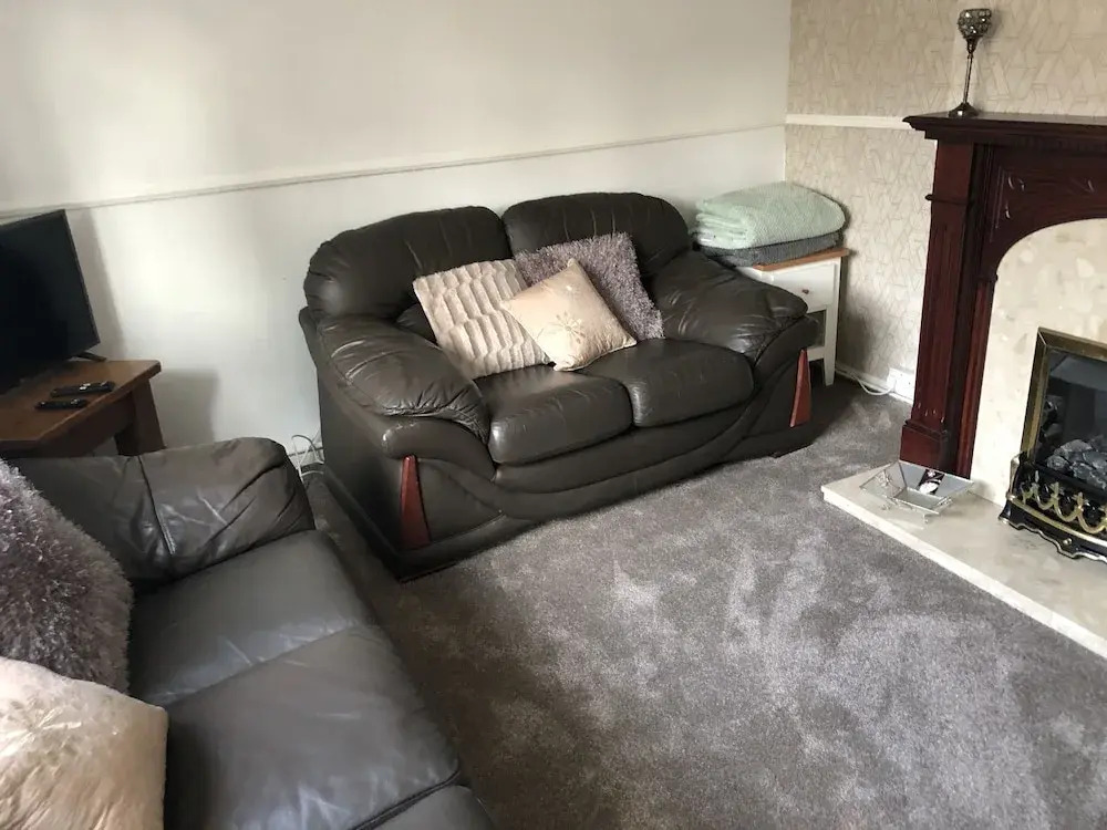 3 Bed House - Sleeps 6 - Parking - Garden - WIfi