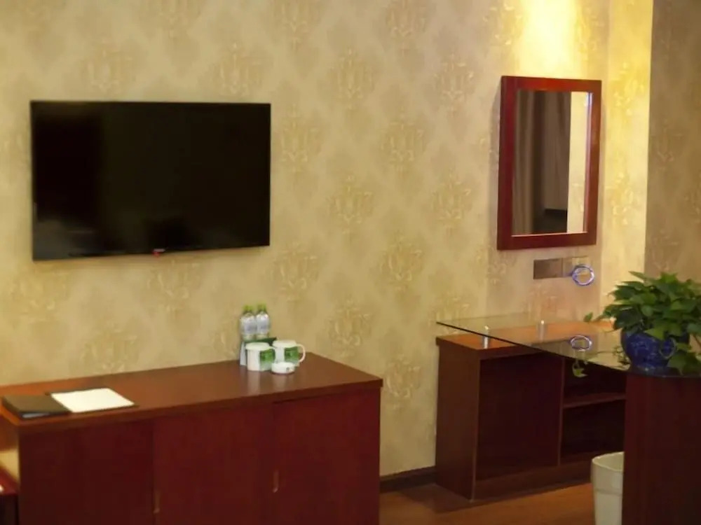 Greentree Inn Hainan Haikou Jinniu Road Business