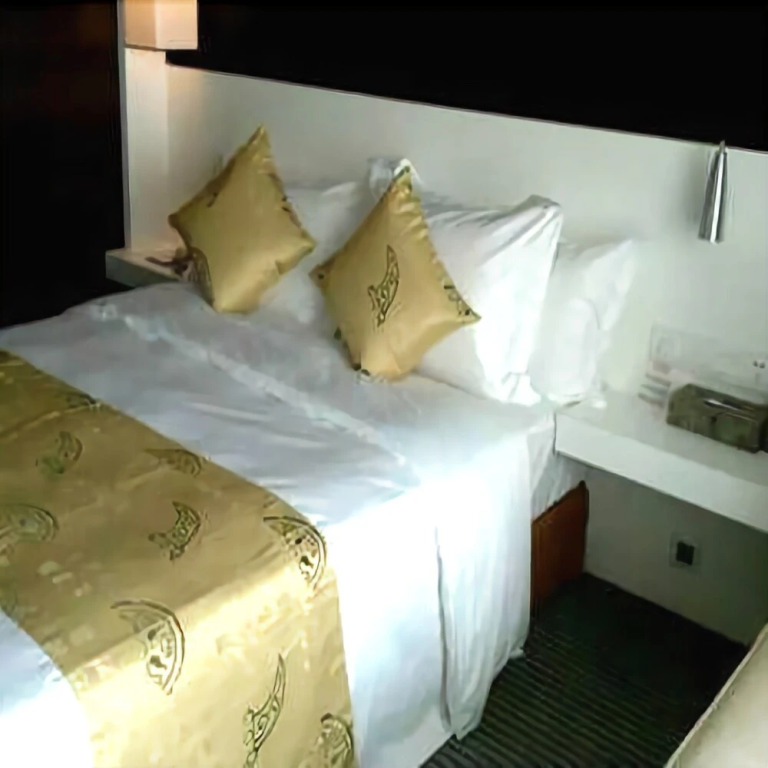 Jingnian Hotel