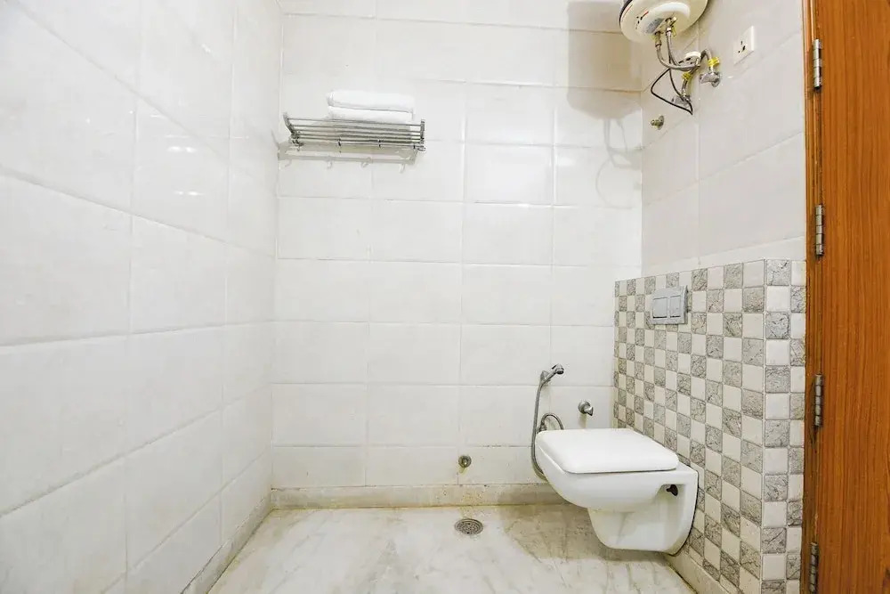 FabHotel Vagmi- 900m from Sikanderpur Metro Station Gurgaon