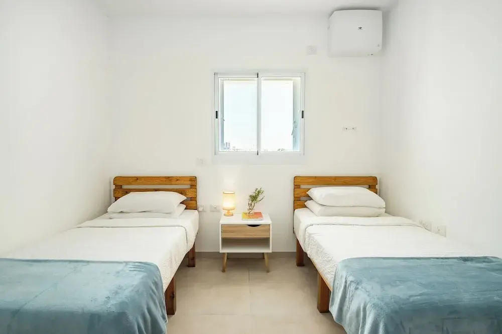 MAMAD - Sea Breeze Netanya Retreat by Sea N Rent
