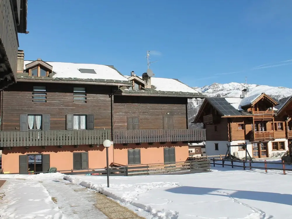 Quite House near Ski Slopes & Hiking Trails