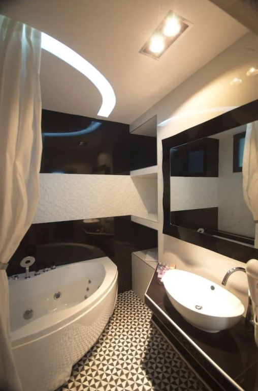 White Pearl Luxury Villas