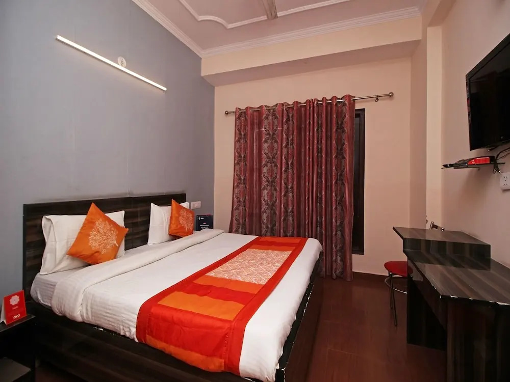 Collection O 6343 Hotel City Rooms Greater Noida