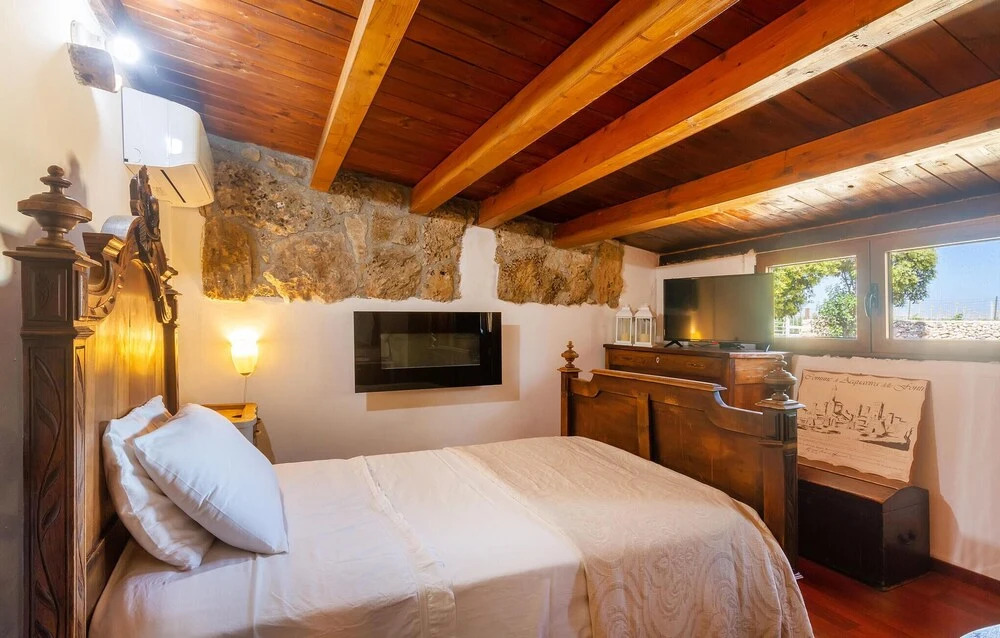 Gorgeous Home In Acquaviva Delle Fonti
