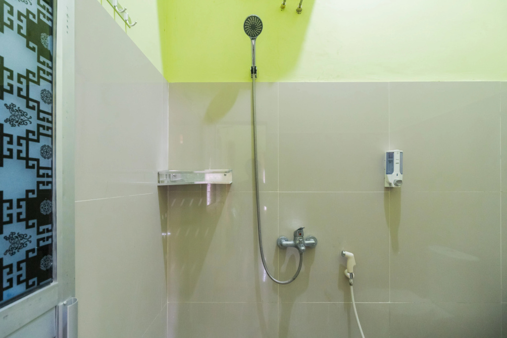 RedDoorz Syariah Near Hot Water Boom Solok Selatan
