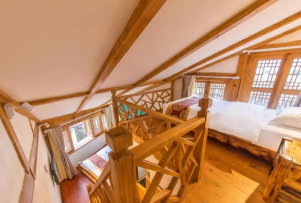Yilanfenghua Hostel