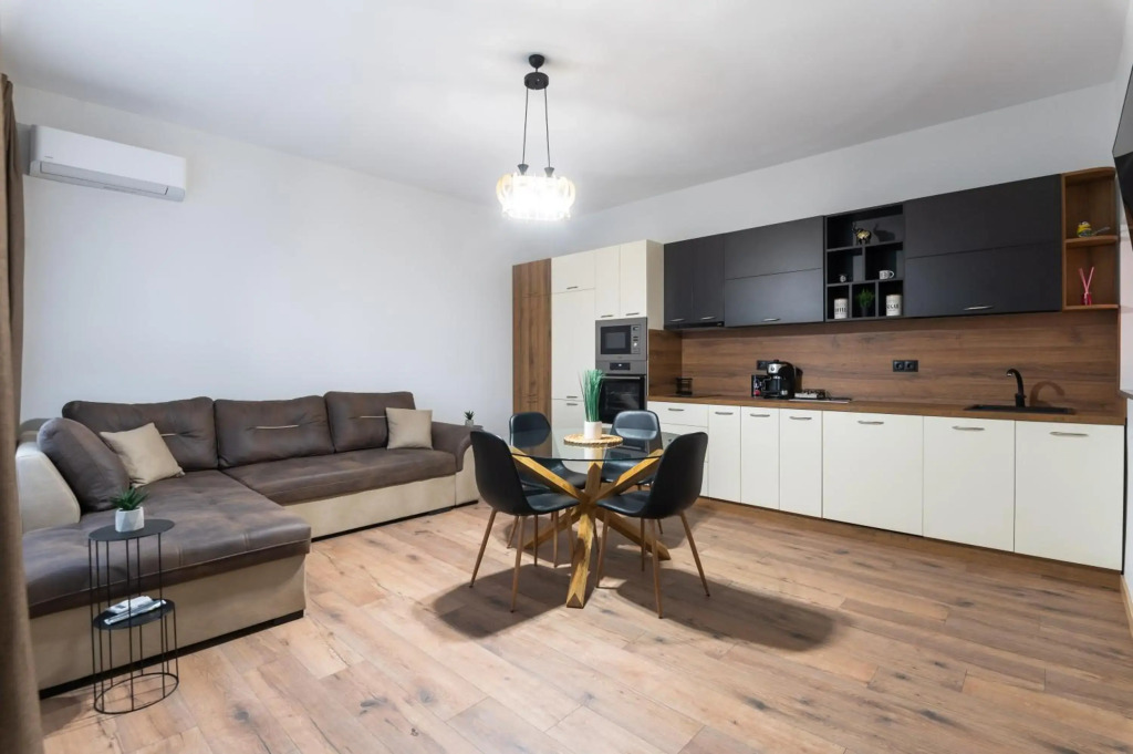 - La Luna - High-end 2BD Flat in the TOP centre
