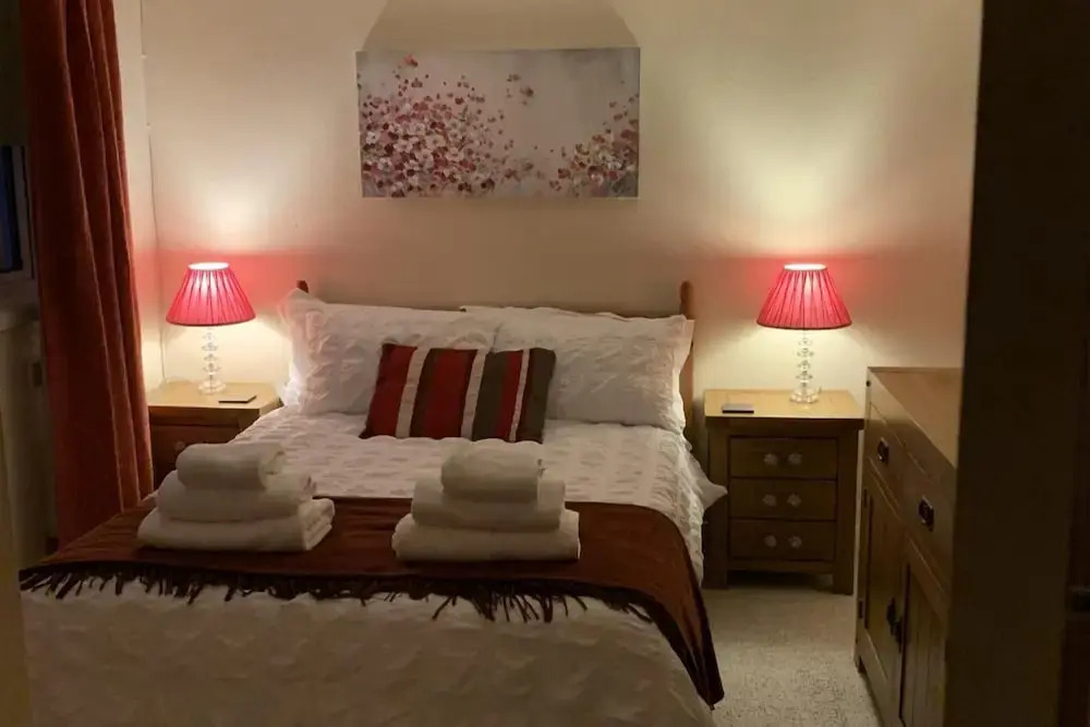 2-bed House Sleeps 4 - Enclosed Garden - Tv & Wifi