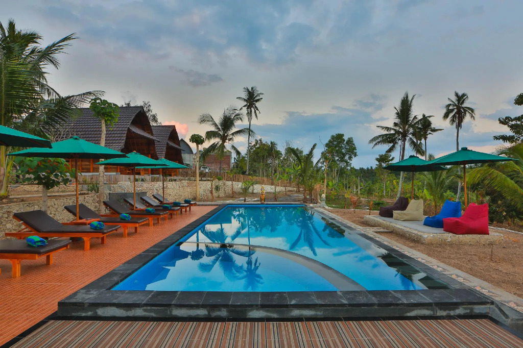 Mamaras Guest House
