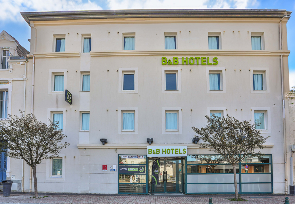 B&B HOTEL Les Sables-dOlonne Centre Gare