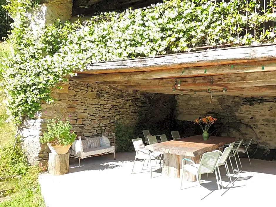 Nabat le Haut, chambre et table dhotes