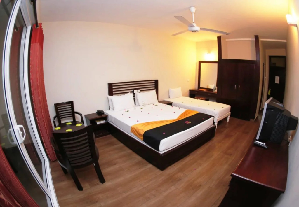 Hikkaduwa Beach Hotel
