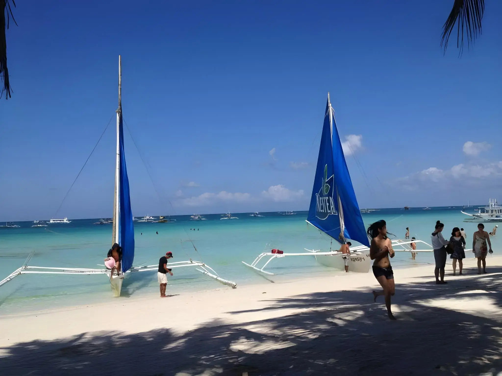 White House Beach Resort