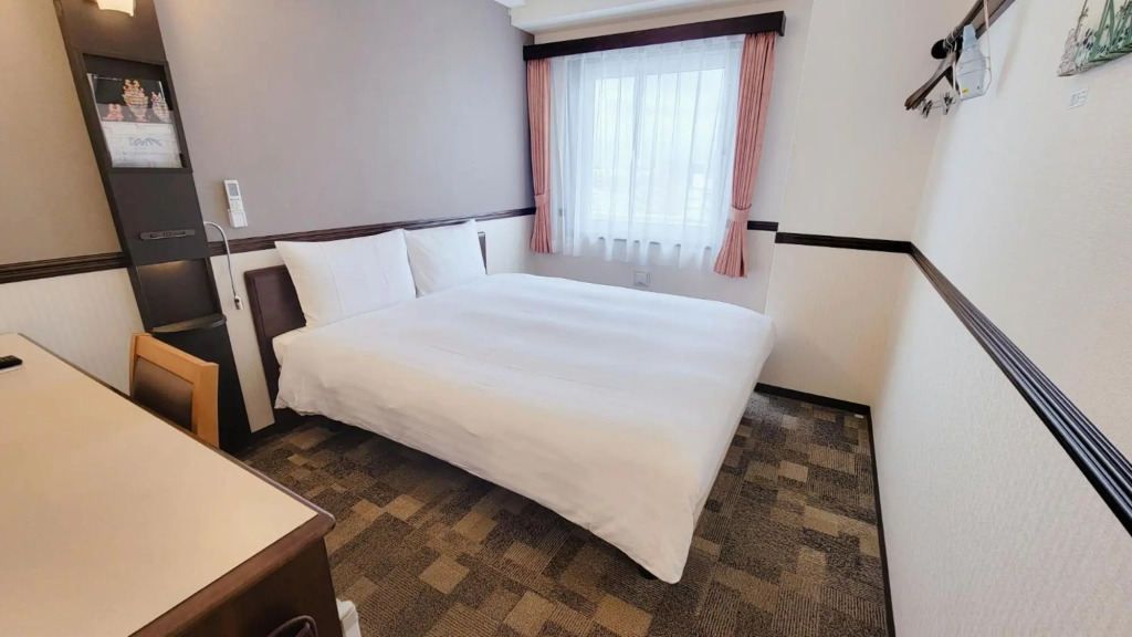 Toyoko Inn Hon-atsugi-eki Minami-guchi