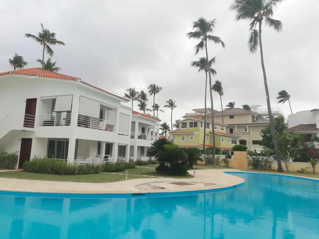 Bavaro Beach Condo-HOTEL with VILLAS & Suites WIFI BBQ Beach CLUB & SPA
