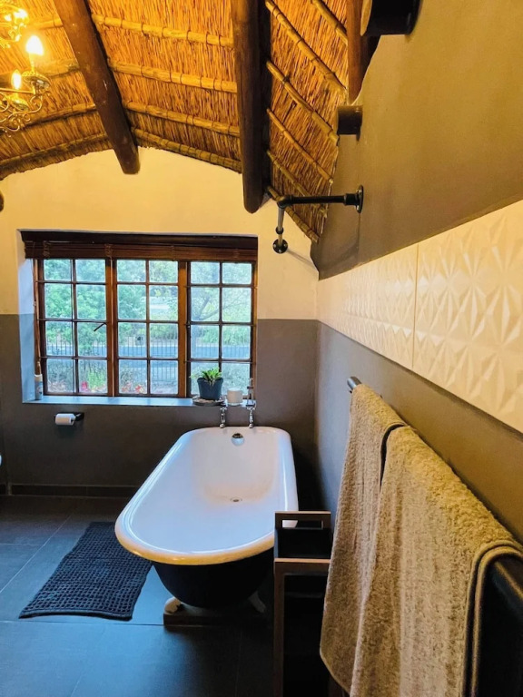 Charming Pet-friendly Apartment in Cape Winelands
