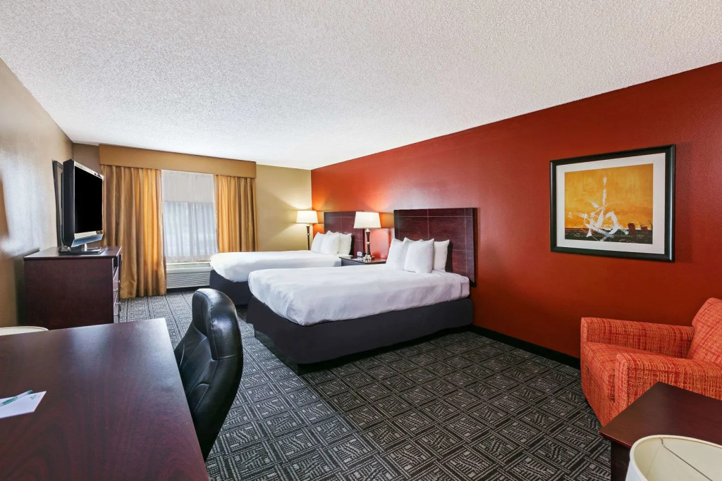 Comfort Inn & Suites Irving Las Colinas DFW
