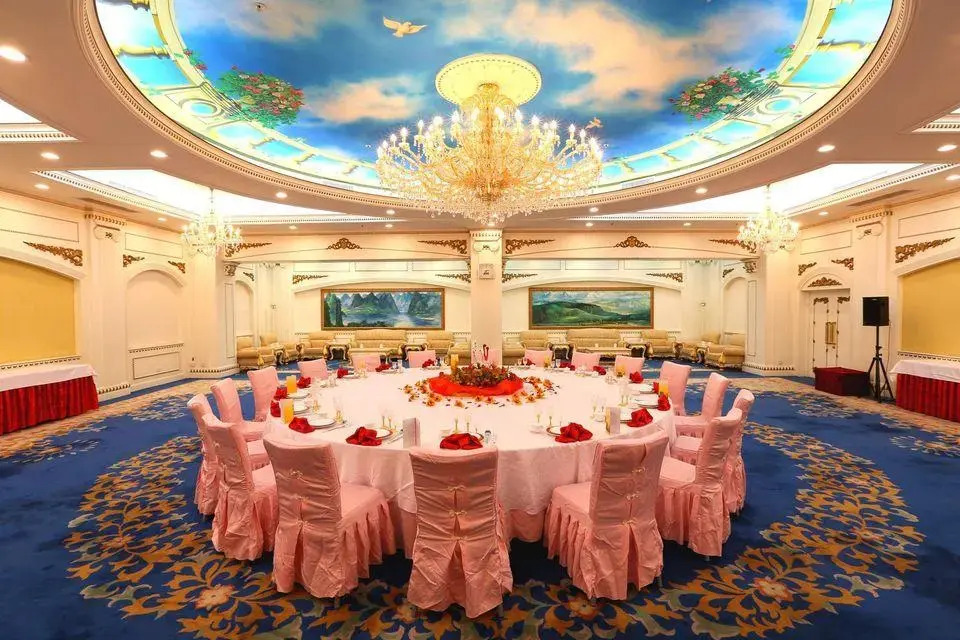 Guoyi Hotel