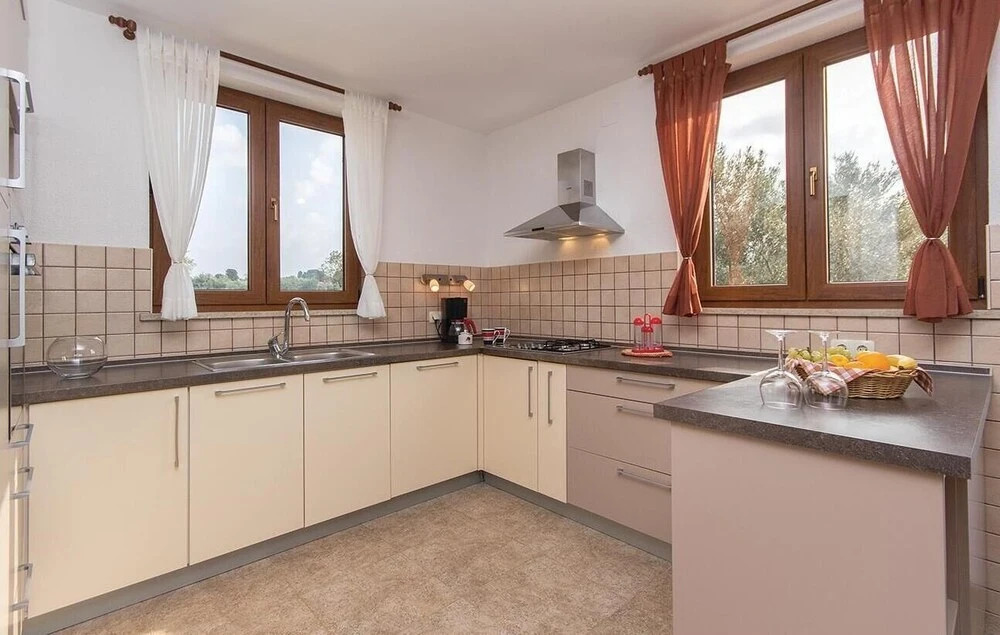 Awesome Home in Vodnjan With Wifi and 3 Bedrooms