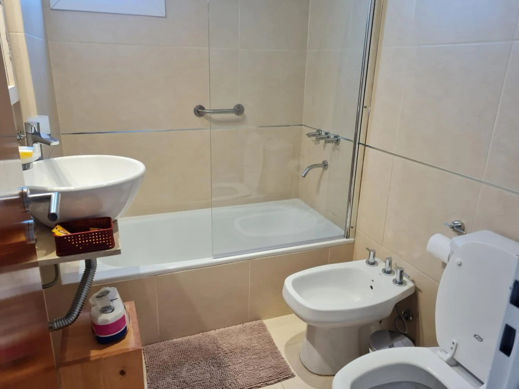 Confort Platense departamento con cochera
