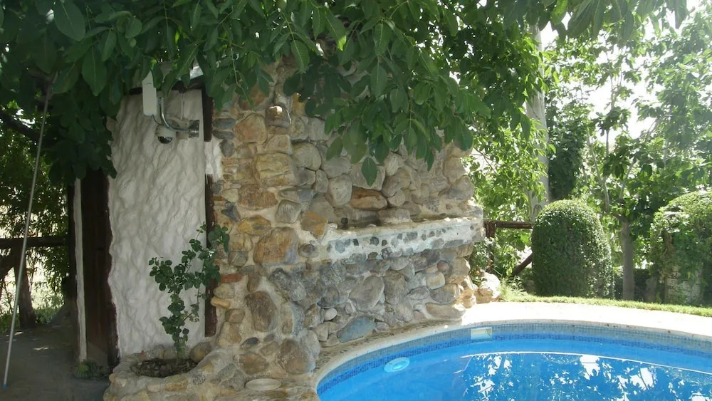 Cueva El Guindas