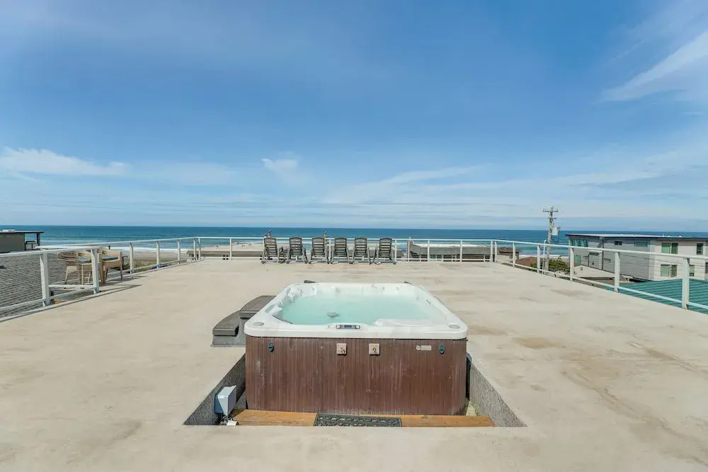 Group Friendly! Rockaway Beach Oasis w/ Game Room