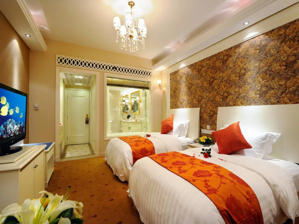 Homeland Hotel