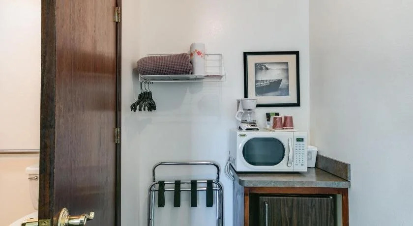 Simmer Motel