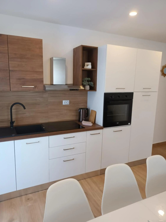 Apartmani Tolj