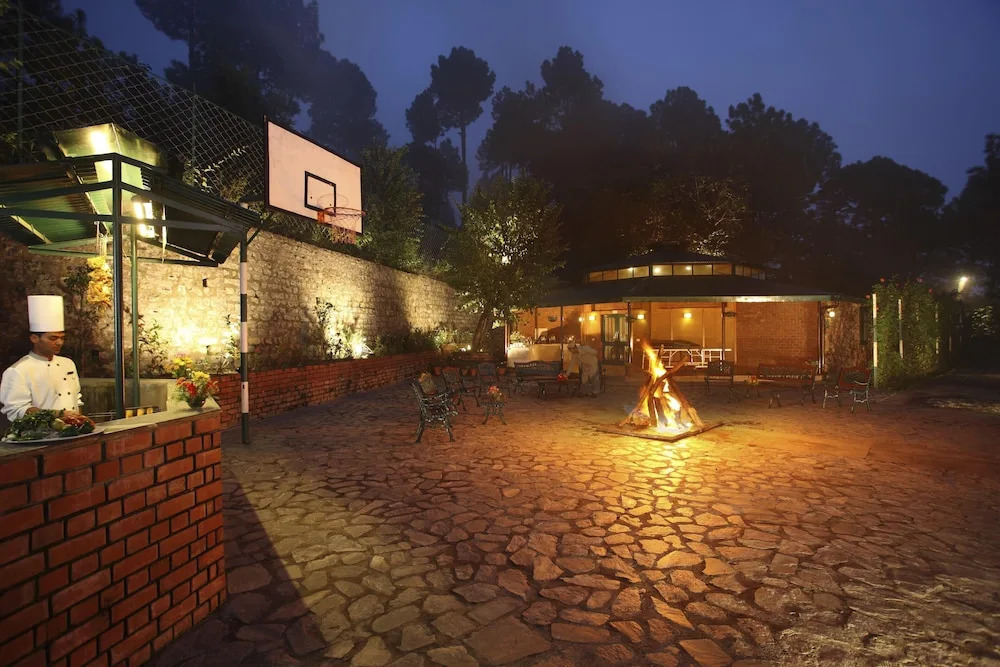 Baikunth Resorts by Leisure Hotels