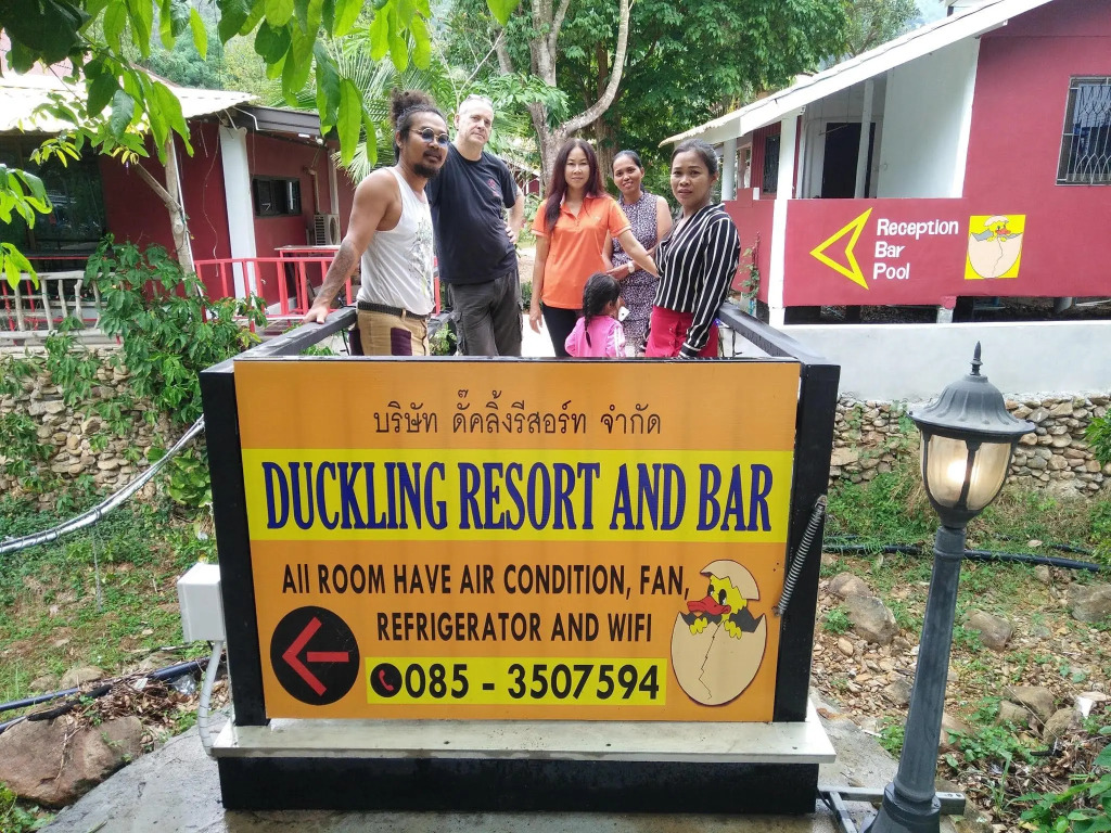 Duckling Resort And Bar