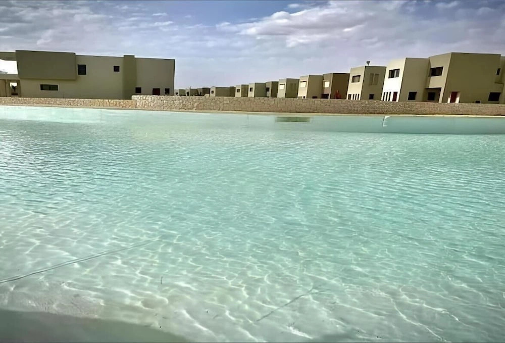 Chill at Salty Life, Pool & Balcony, Azha, Sokhna