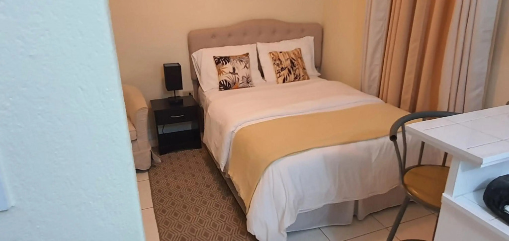 Hastings Towers 4D - Studio Apt Opp Beach