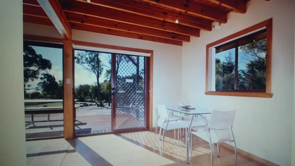 Four Seasons Waterfront Villas
