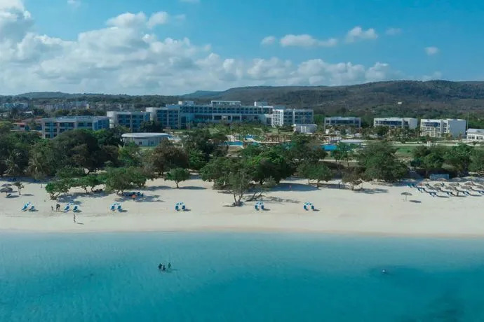 Baktun Hotel