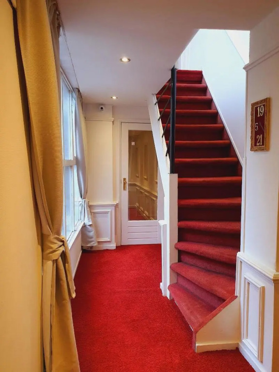 Rembrandtplein Bed & Breakfast