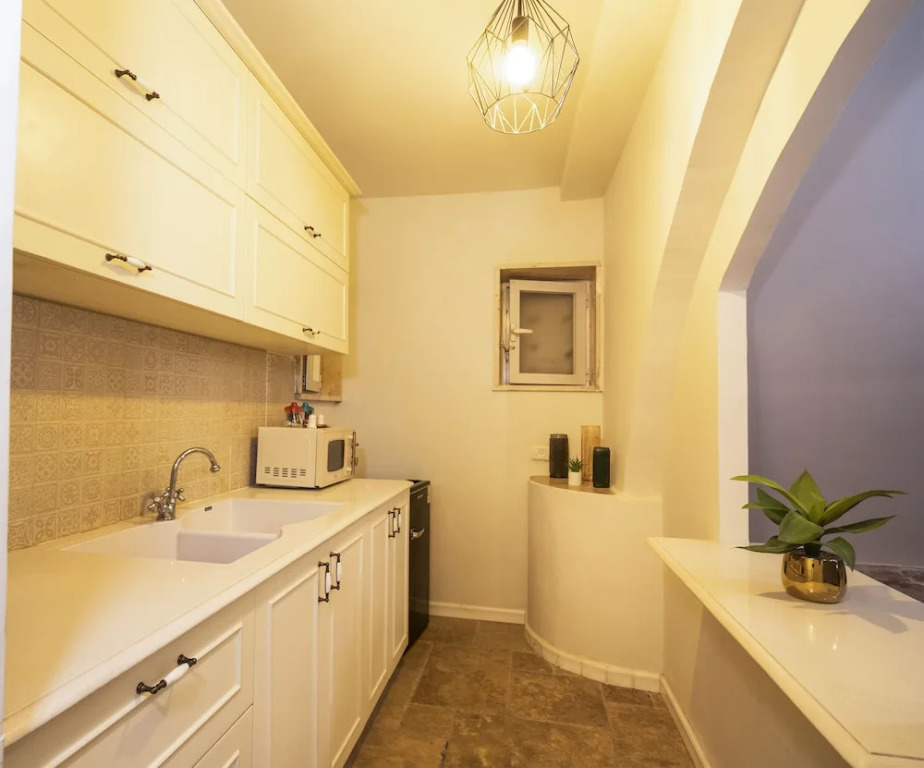 Tish ApartHotel