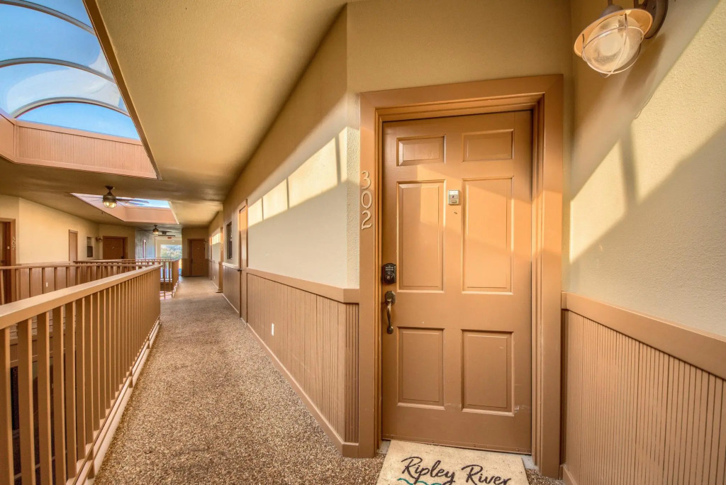 Ripley River Haus IC 302