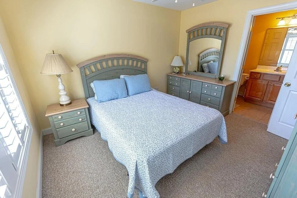 Ramons Roost 5 Bedroom Condo by Redawning