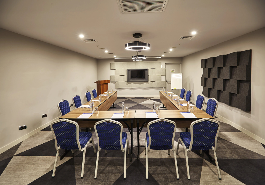 Holiday Inn Express - Istanbul - Atakoy Metro by IHG