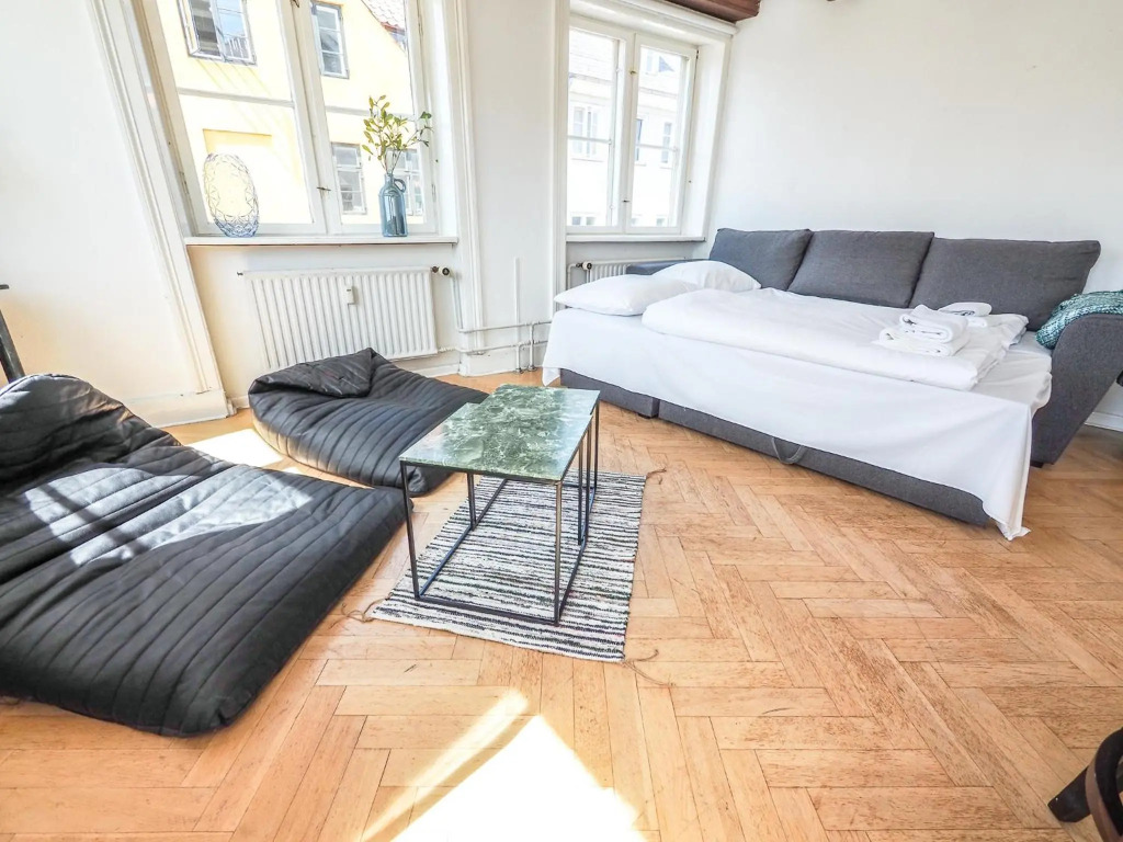 Authentic Copenhagen Apartment by Nyhavn