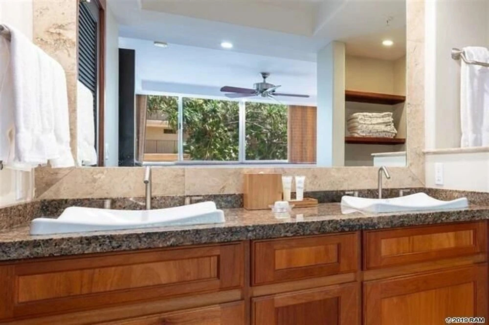 Royal Kahana 101 2 bdr/2ba OV condo