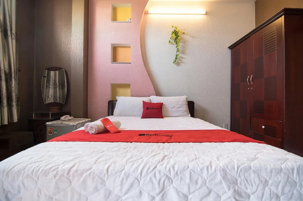 Reddoorz Plus Near Aeon Mall Tan Phu 2