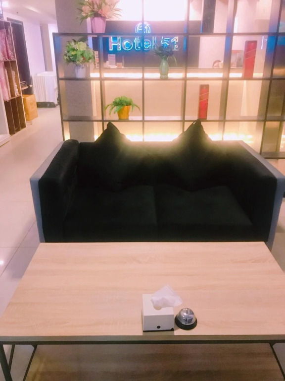 Hotel 51