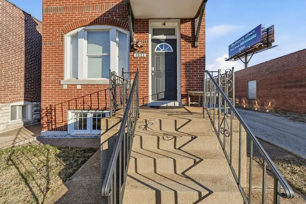 The Chocolate Suite - Walkable And Peaceful 2 Bedroom Home