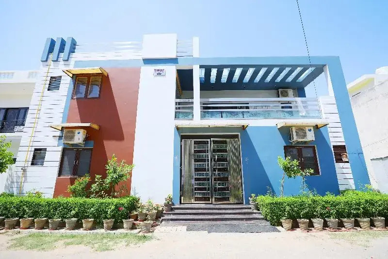 Boutique Indian Home Stay - Bed & Breakfast