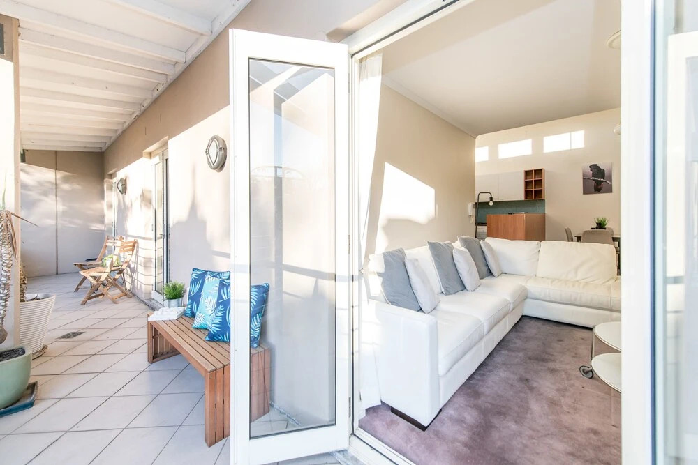 2 Bedroom Balcony Terrace near Kings Cross